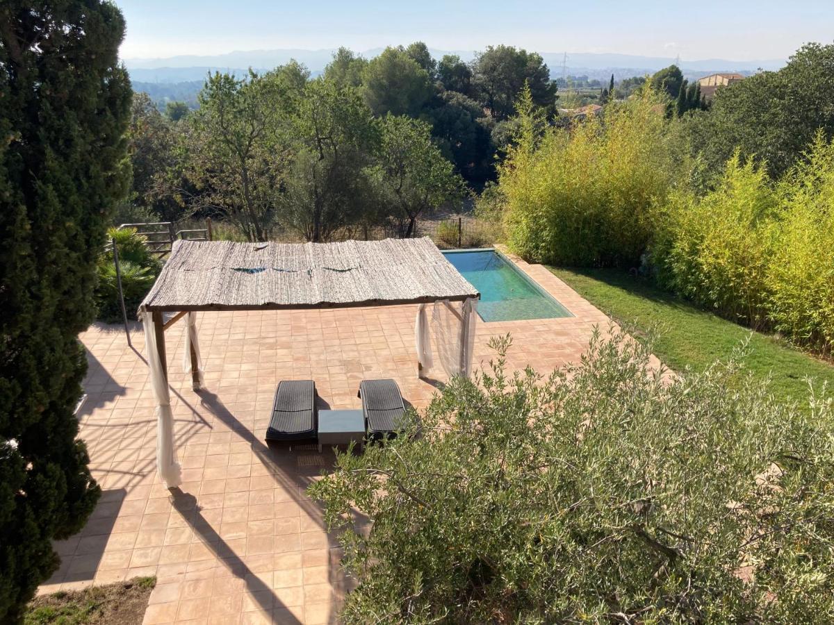Els Hostalets de Pierola Habitacion Suite En Masia Can Robira מראה חיצוני תמונה
